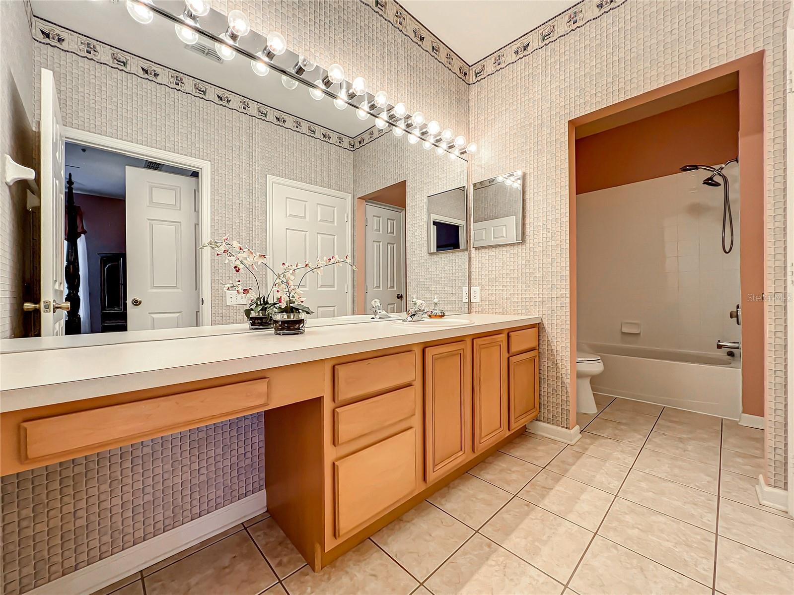 HORIZONS/STONERIDGE PLACE PH 03 - Residential