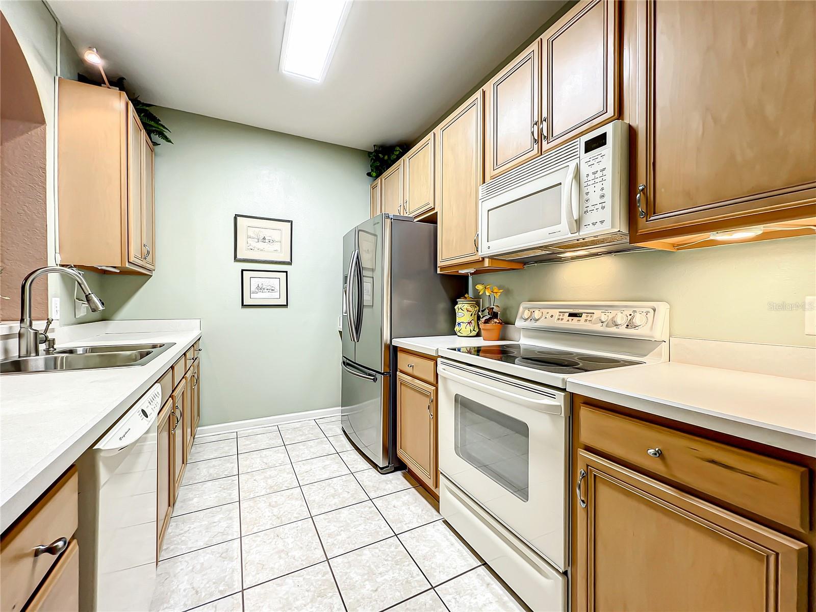 HORIZONS/STONERIDGE PLACE PH 03 - Residential