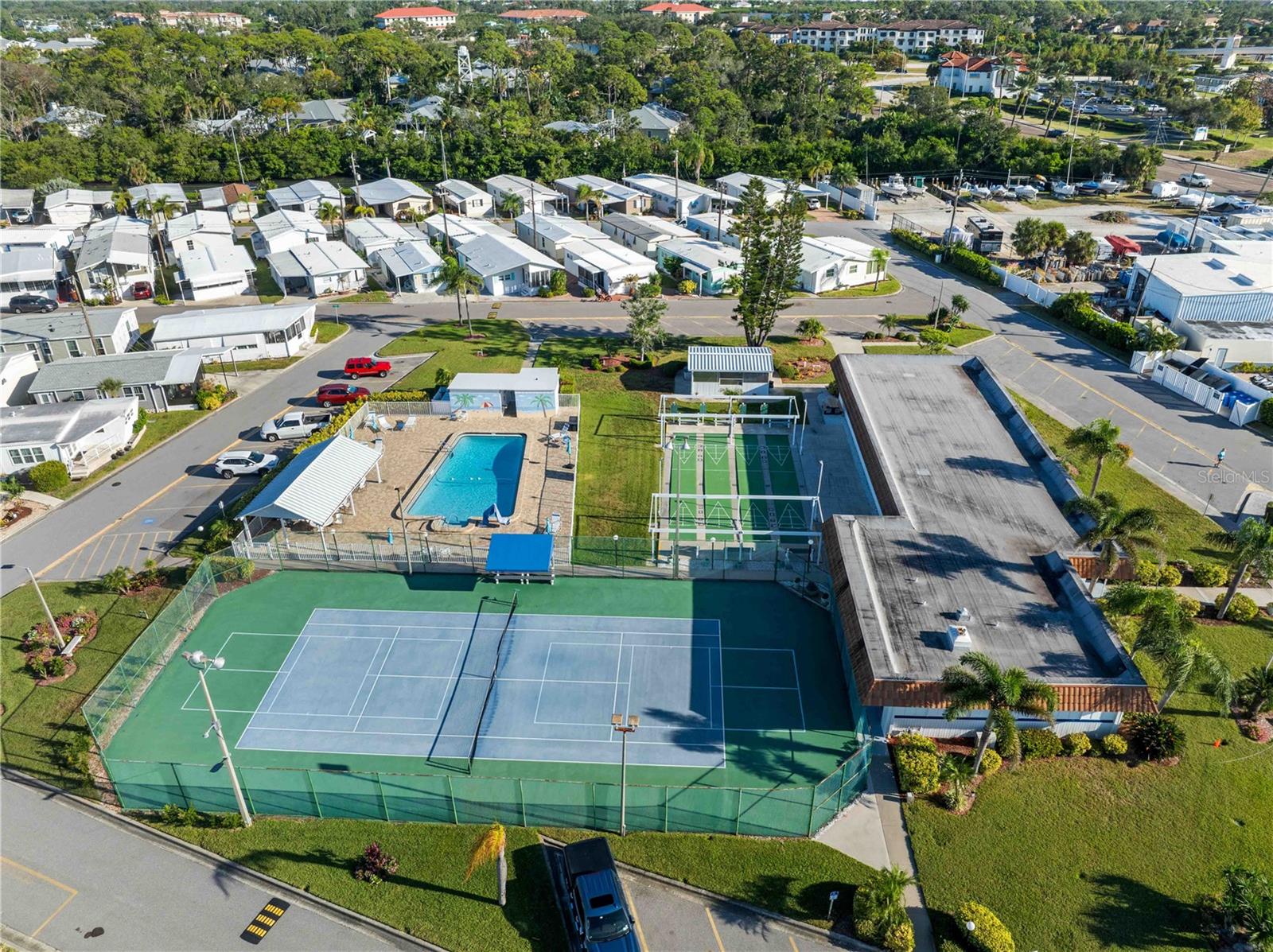 HARBOR LIGHTS MHP CO-OP - Residential