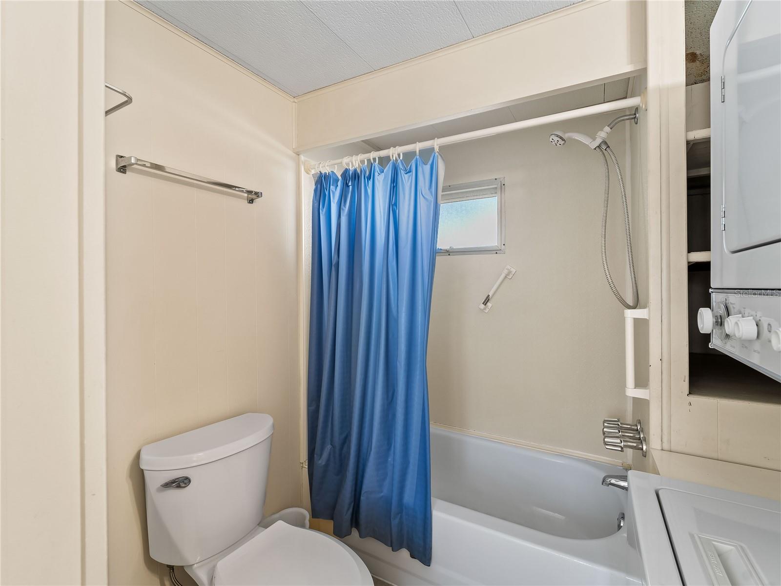 HARBOR LIGHTS MHP CO-OP - Residential