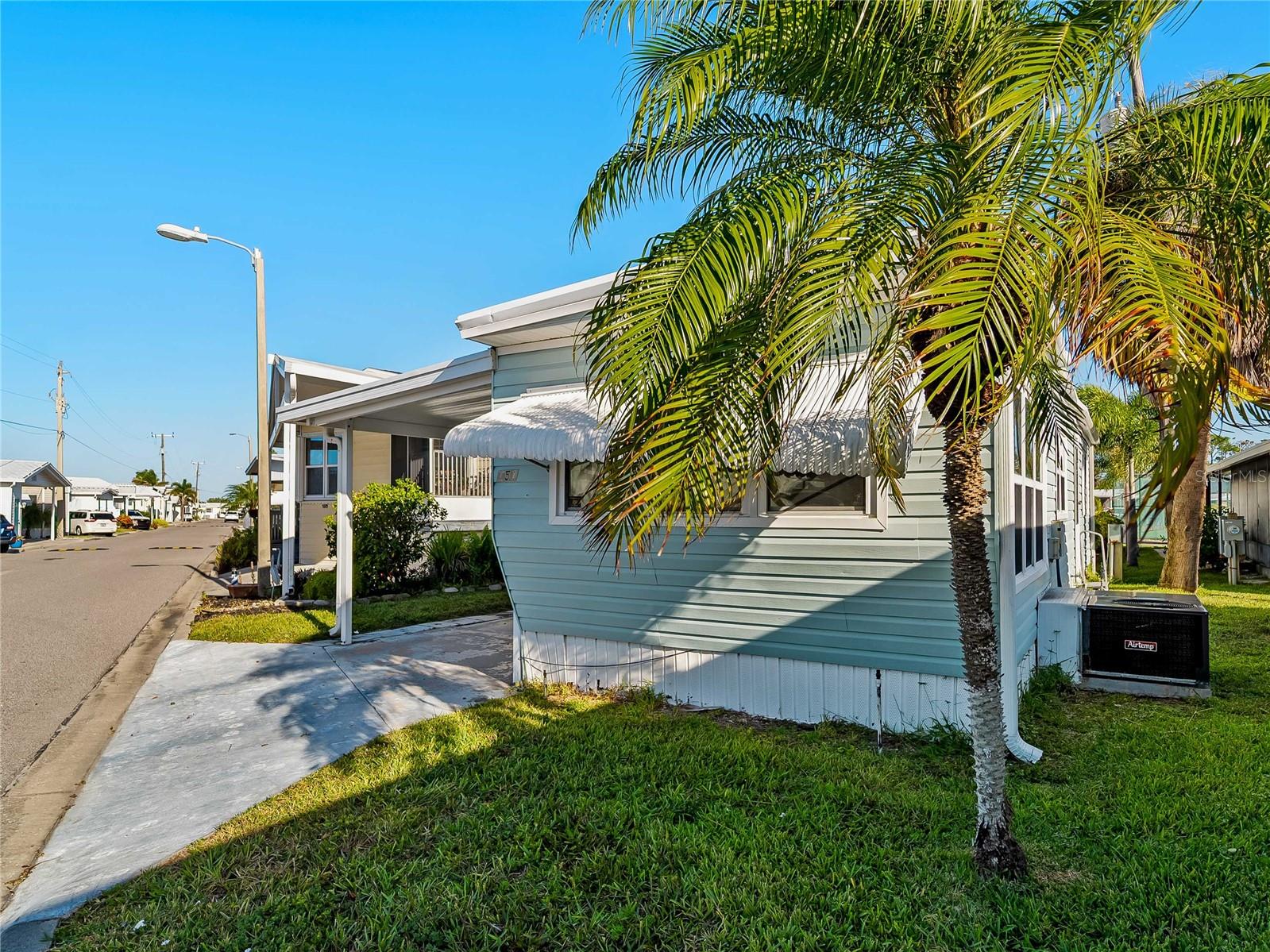 HARBOR LIGHTS MHP CO-OP - Residential