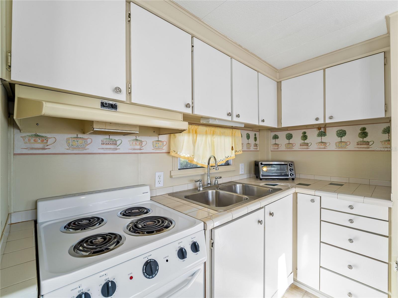 HARBOR LIGHTS MHP CO-OP - Residential