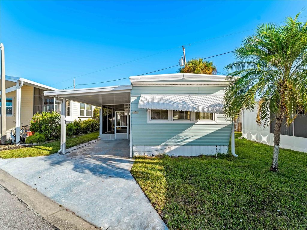 Photo of 151 S Port Drive, Venice, FL 34285 (MLS # N6141166)