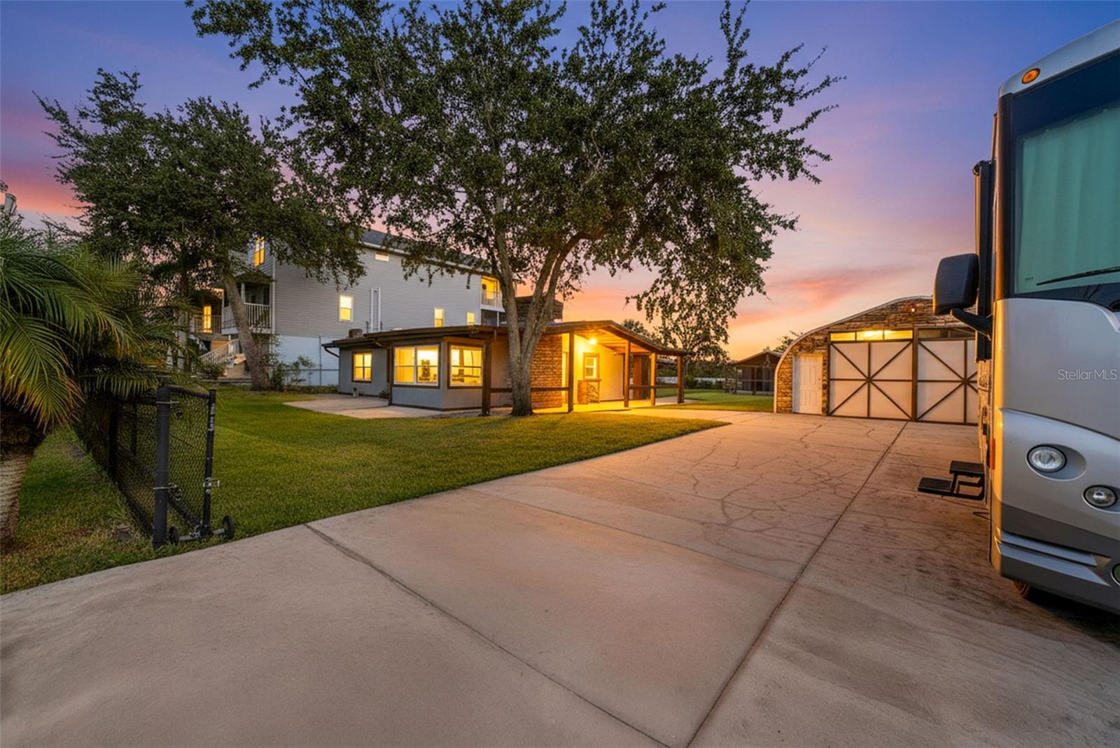 RIVERVIEW TERRACE REP - Residential