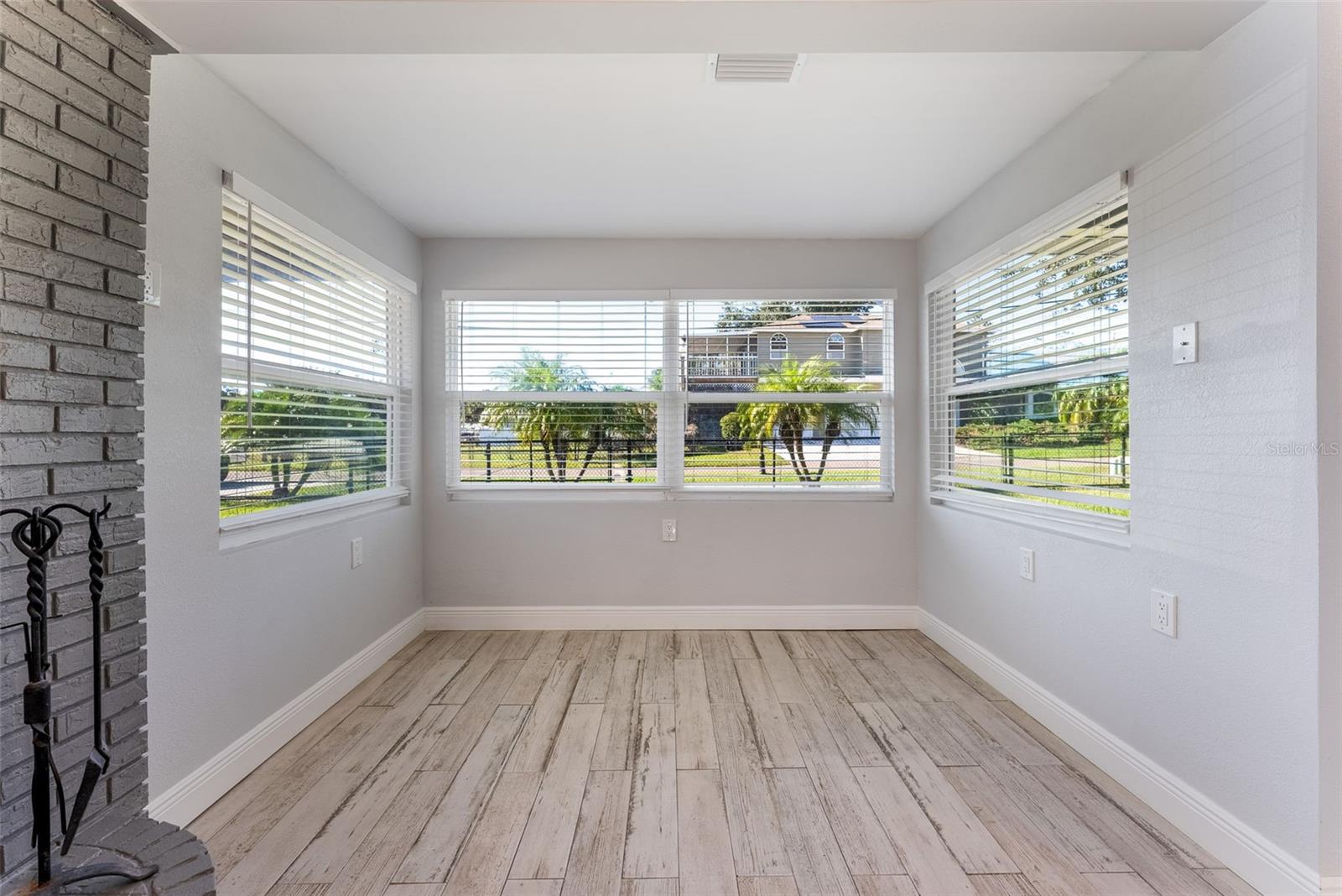 RIVERVIEW TERRACE REP - Residential