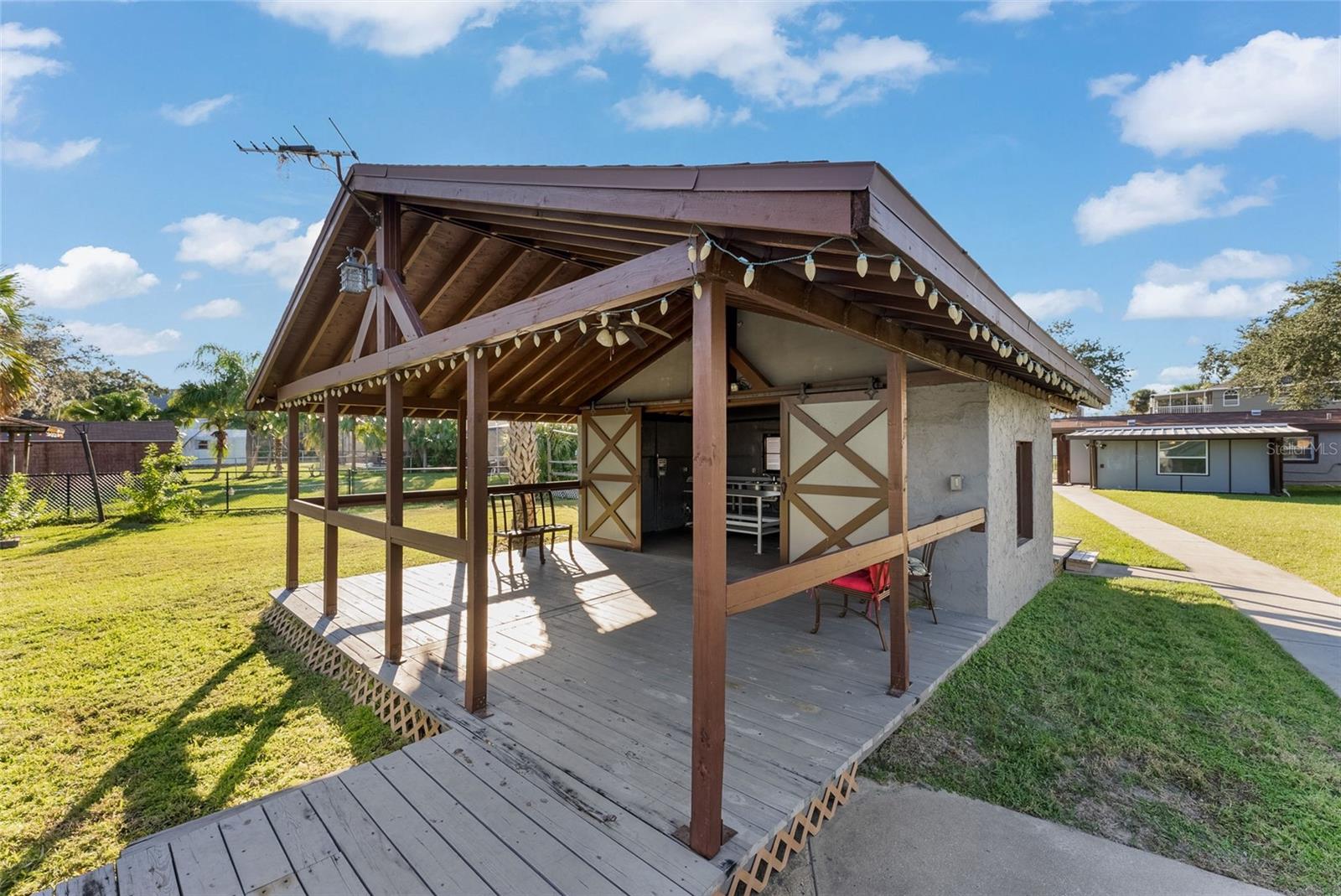 RIVERVIEW TERRACE REP - Residential