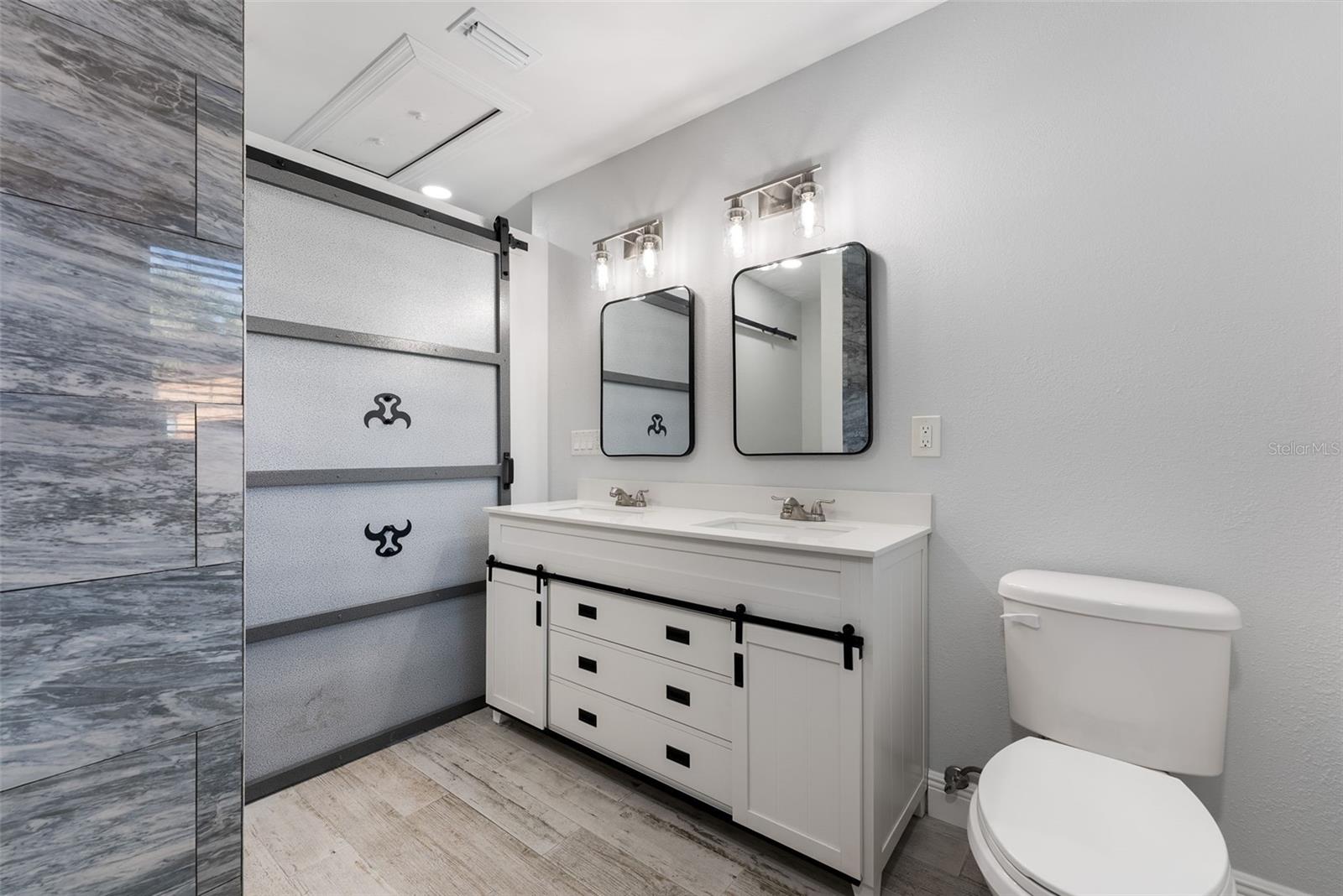 RIVERVIEW TERRACE REP - Residential