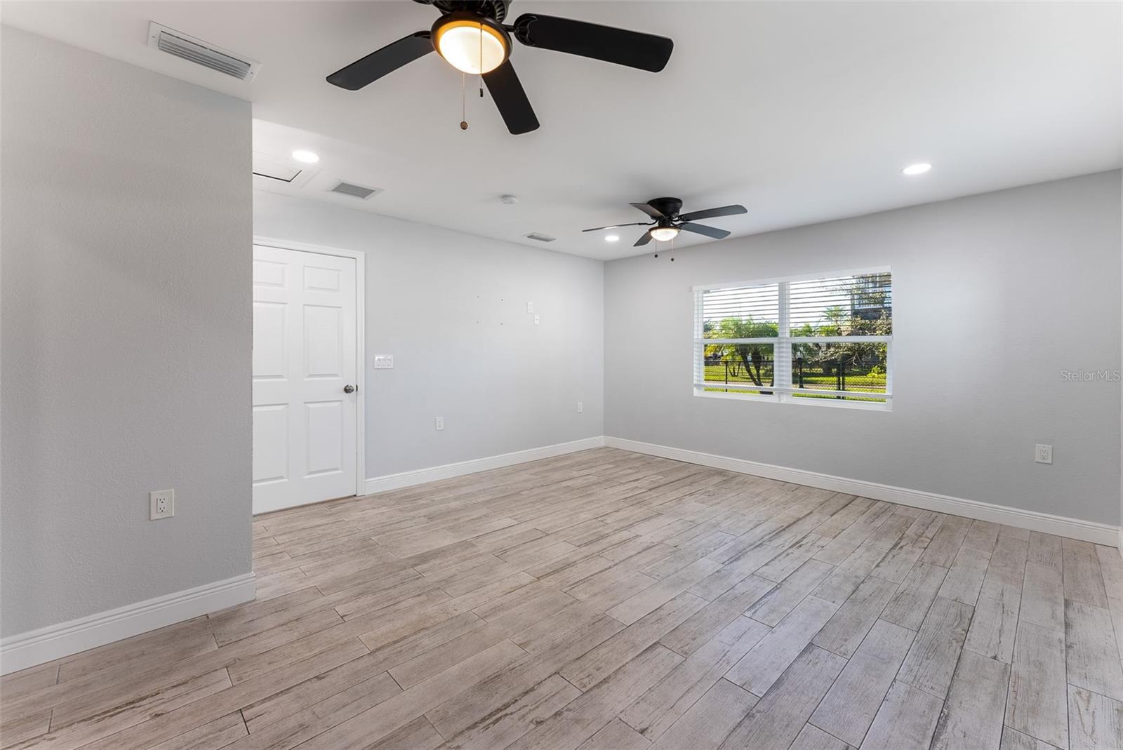 RIVERVIEW TERRACE REP - Residential