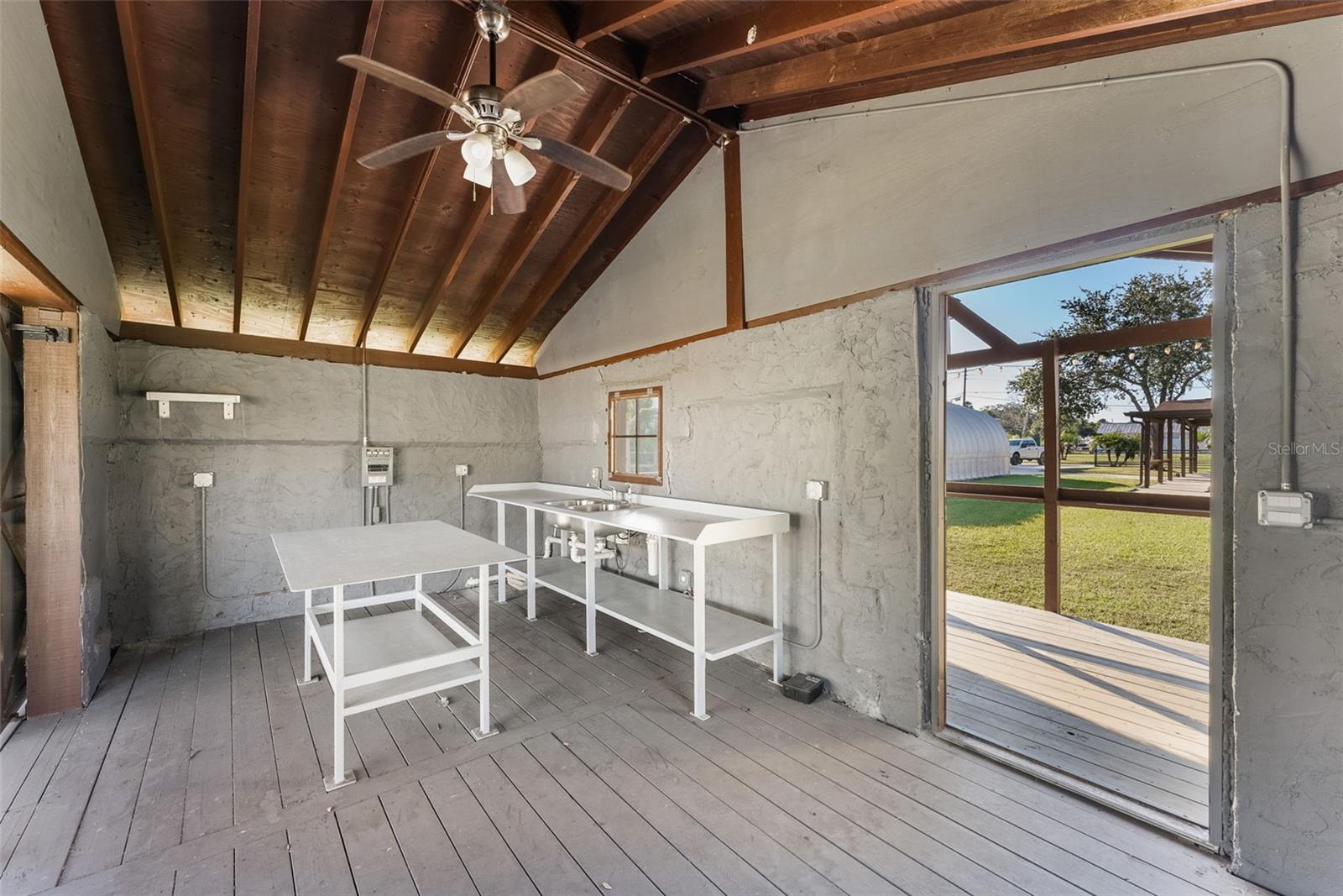 RIVERVIEW TERRACE REP - Residential