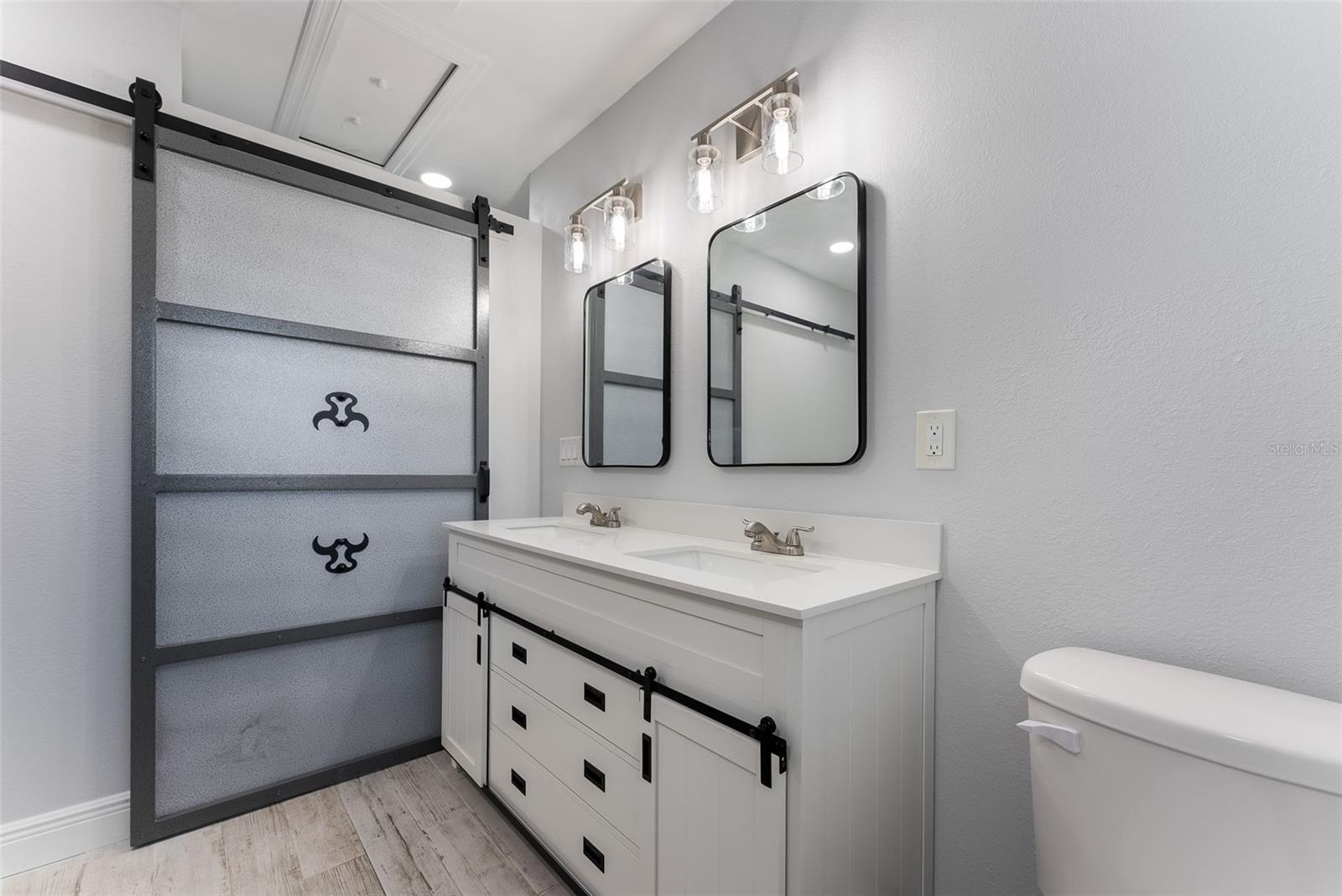 RIVERVIEW TERRACE REP - Residential