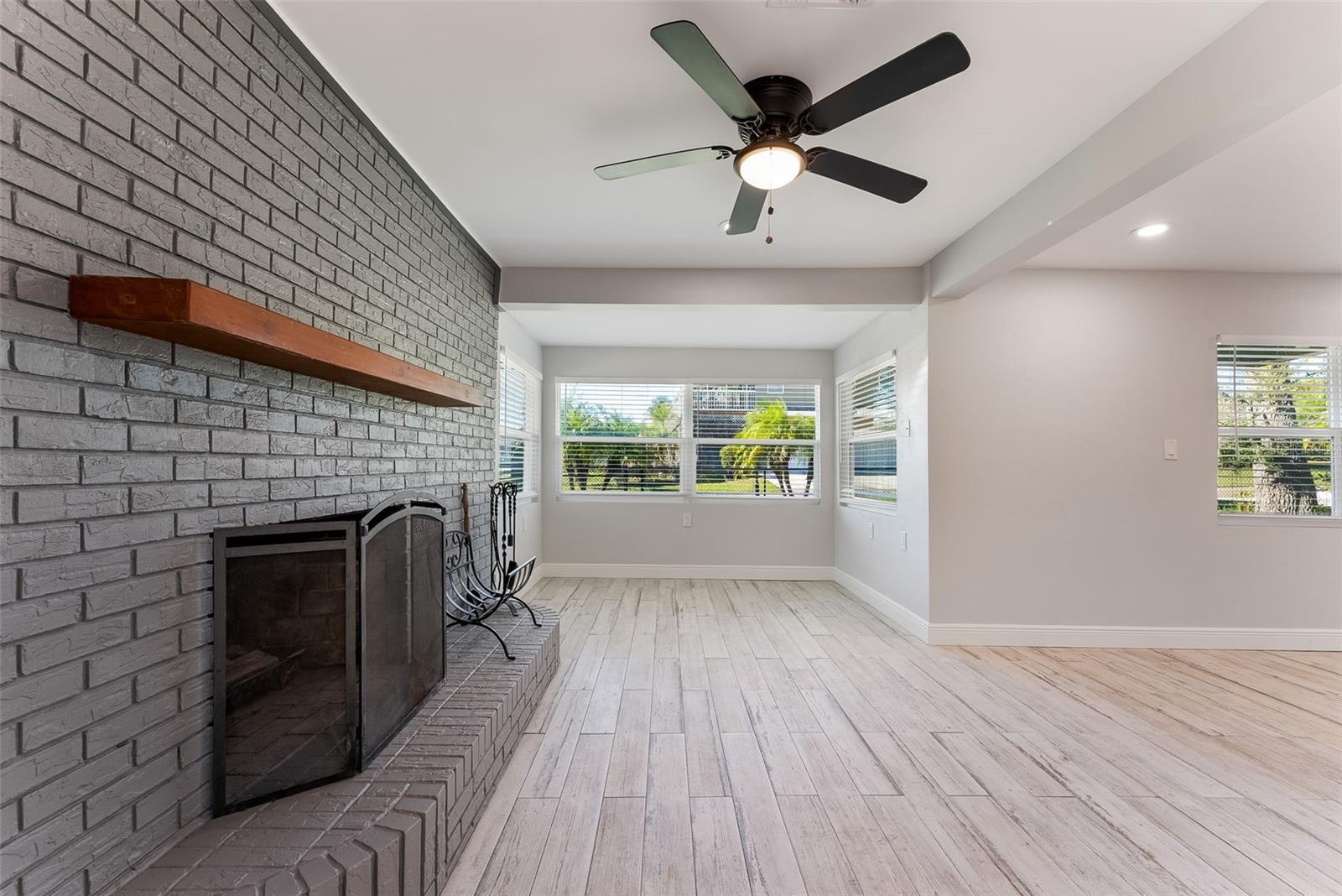 RIVERVIEW TERRACE REP - Residential