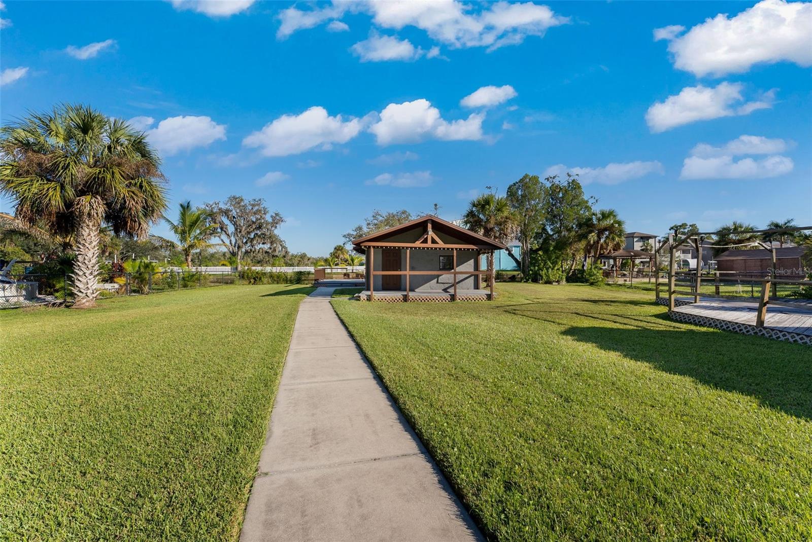 RIVERVIEW TERRACE REP - Residential