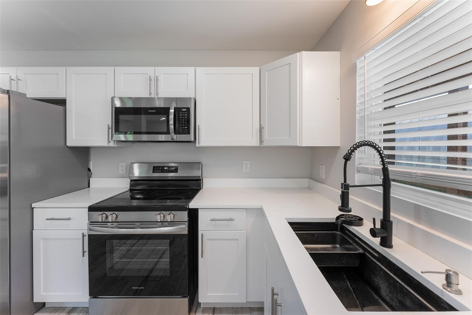 RIVERVIEW TERRACE REP - Residential