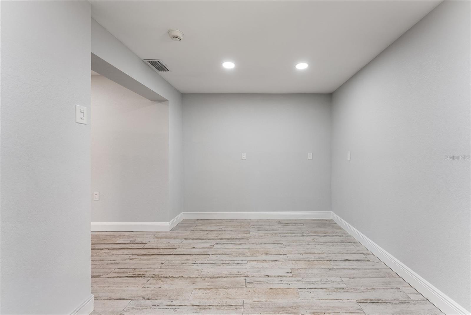 RIVERVIEW TERRACE REP - Residential