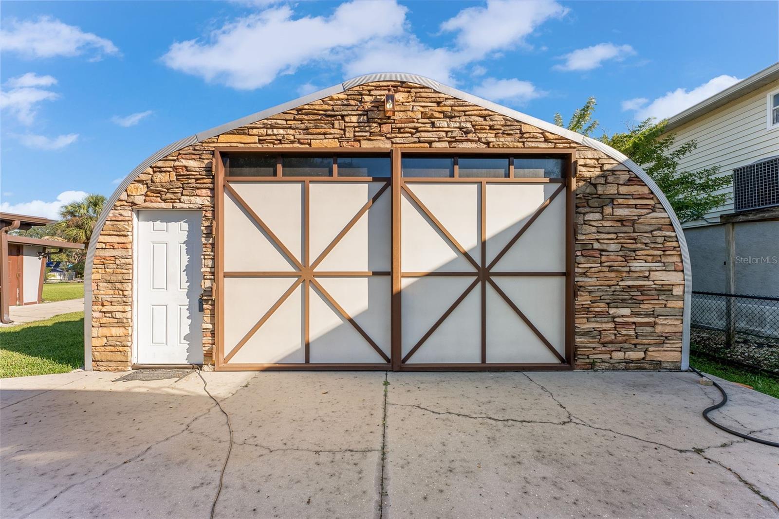 RIVERVIEW TERRACE REP - Residential