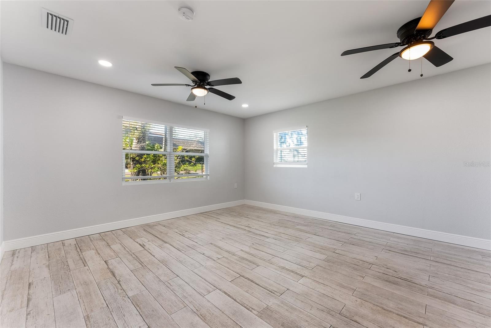 RIVERVIEW TERRACE REP - Residential