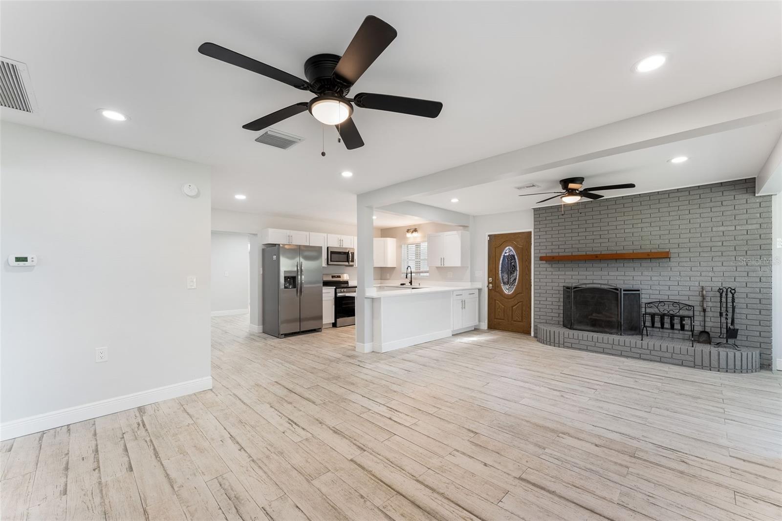 RIVERVIEW TERRACE REP - Residential