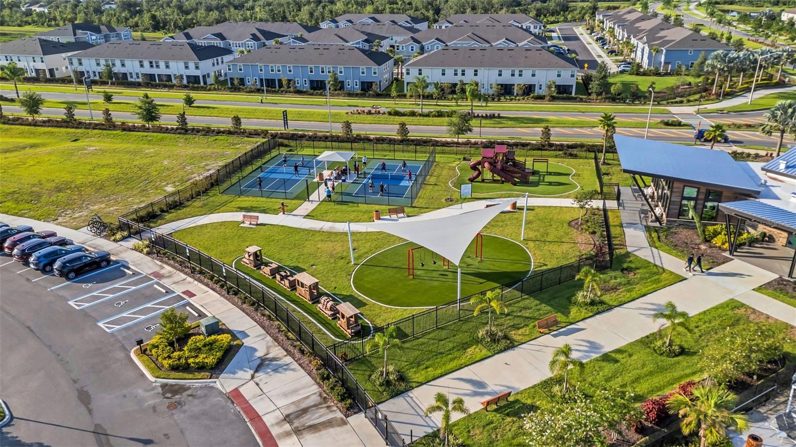 5841 RIVERSTON AVENUE