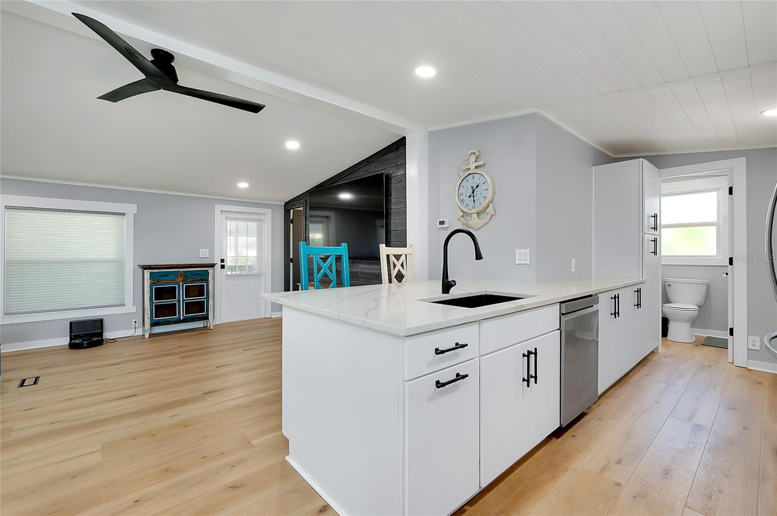 HATCHET CREEK MH PARK - Residential