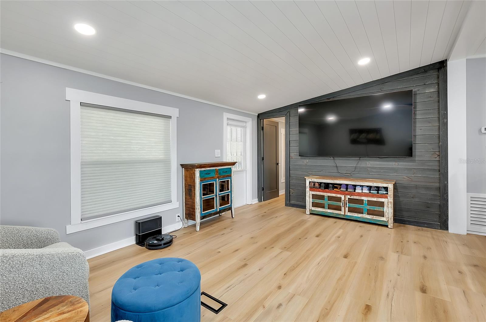 HATCHET CREEK MH PARK - Residential