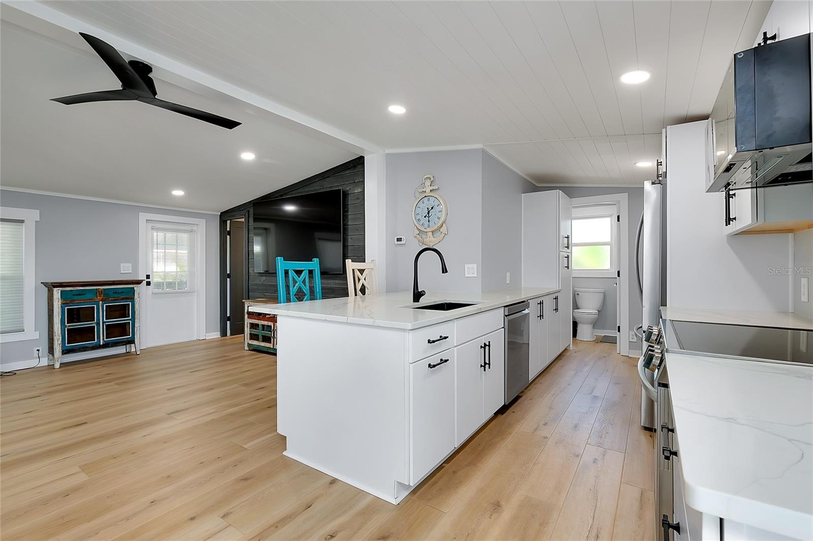 HATCHET CREEK MH PARK - Residential