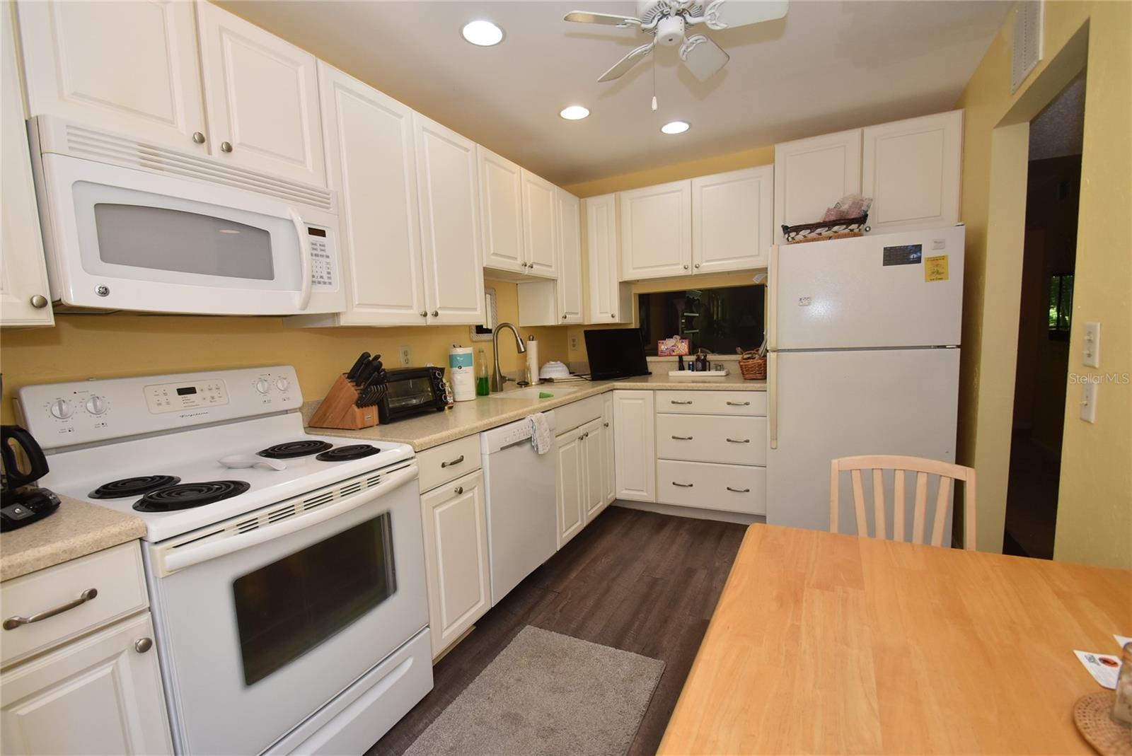 PELICAN COVE XVII - Residential Lease