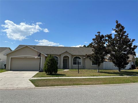 Photo of 12058 Blackheath Circle, Orlando, FL 32837 (MLS # O6387824)