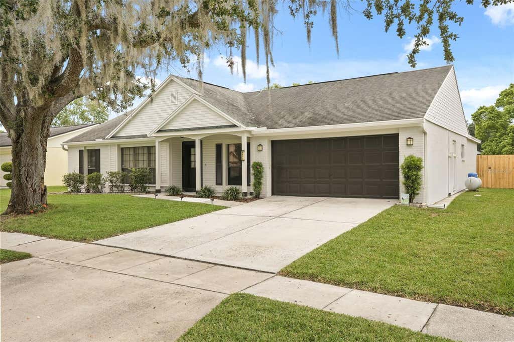 Photo of 4613 Flatwood Lane, Orlando, FL 32829 (MLS # O6429384)