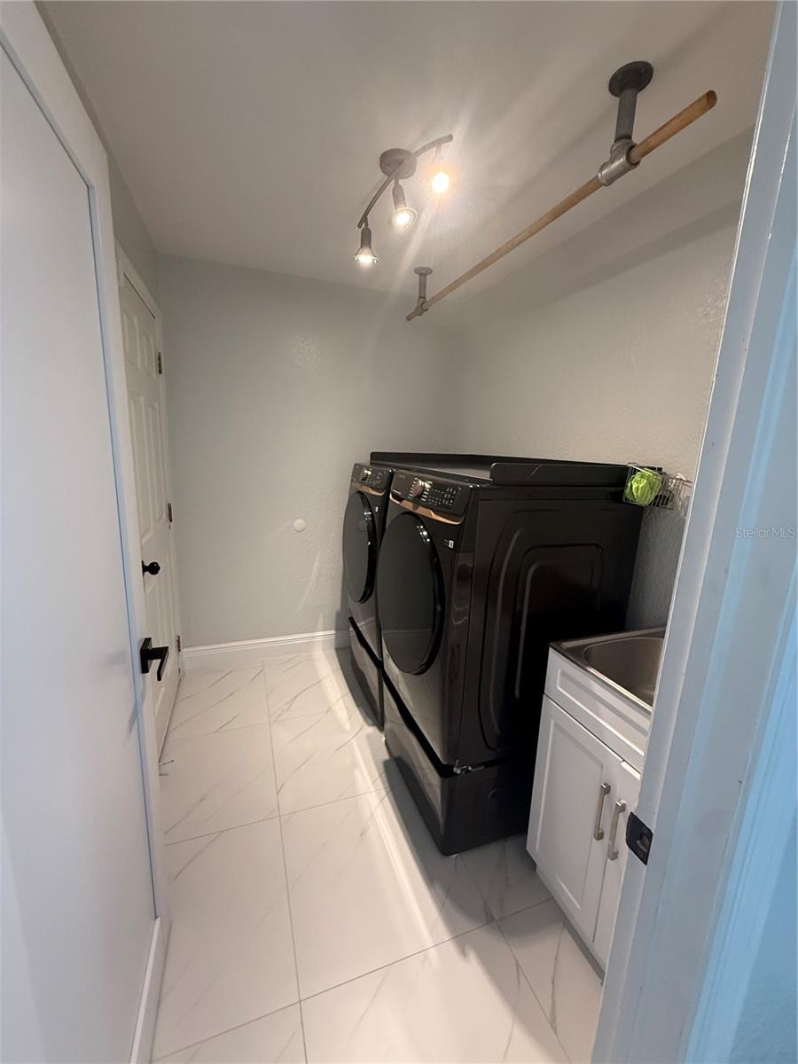SPRING HILL UNIT 6 - Residential