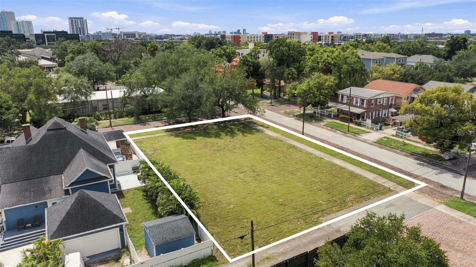 109 W FRANCES AVENUE