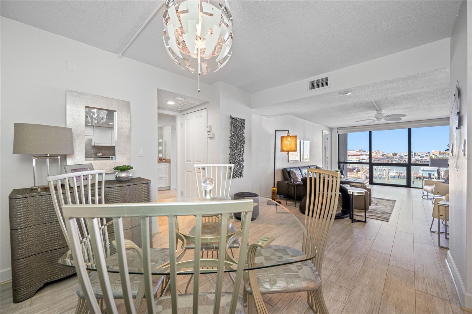 KEY CAPRI CONDO - Residential