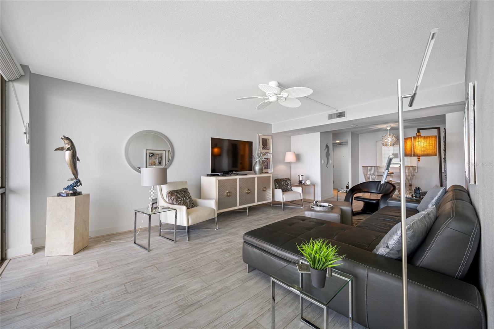 KEY CAPRI CONDO - Residential