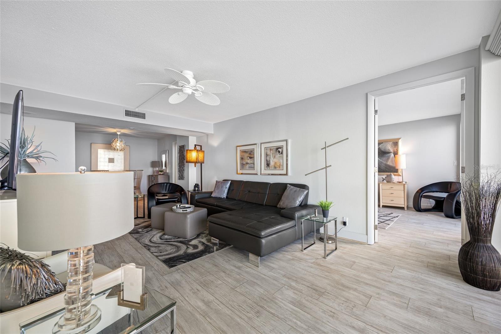 KEY CAPRI CONDO - Residential