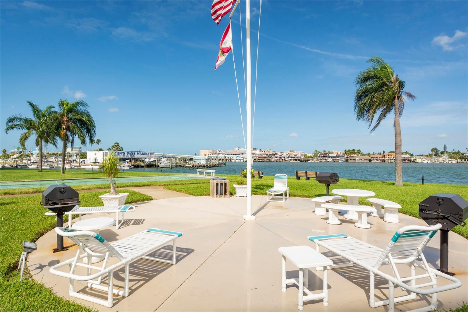 KEY CAPRI CONDO - Residential