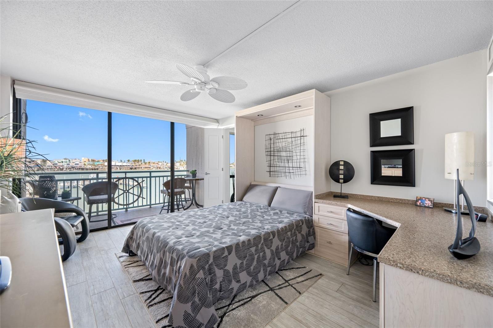 KEY CAPRI CONDO - Residential