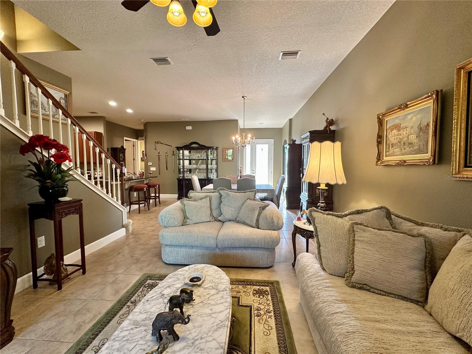 745 ALDENHAM LANE