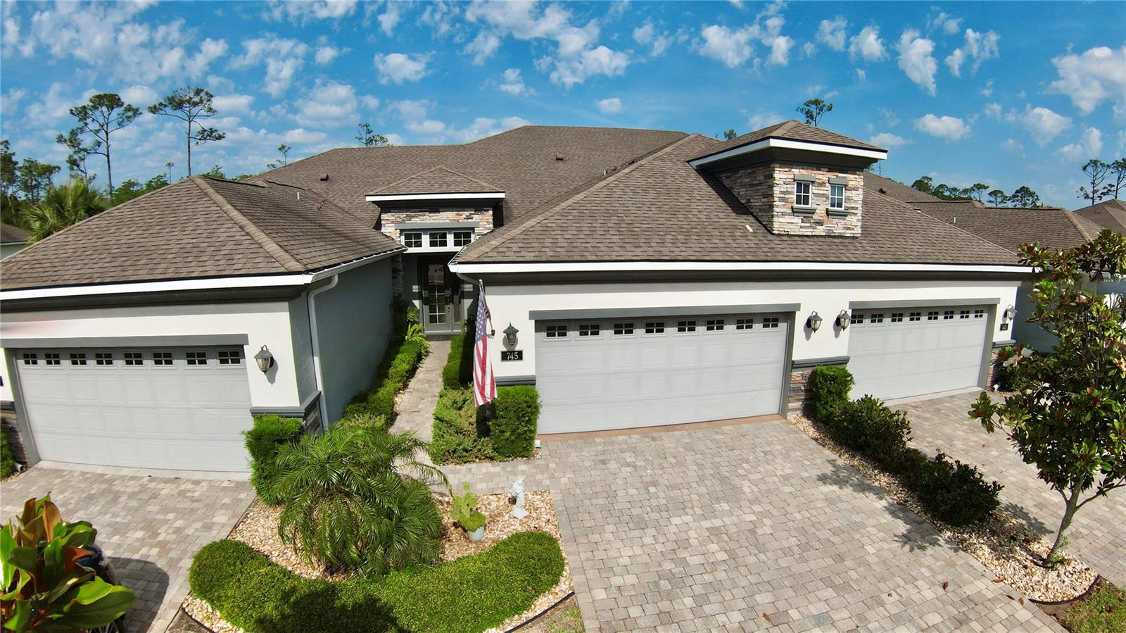 745 ALDENHAM LANE