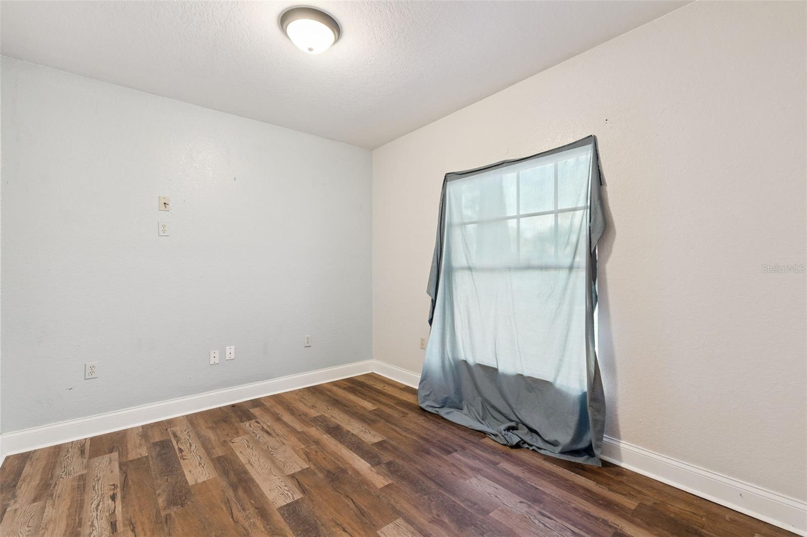 DIXIELAND REV - Residential