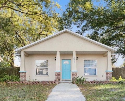 Photo of 604 W Belmar Street, Lakeland, FL 33803 (MLS # S5141887)