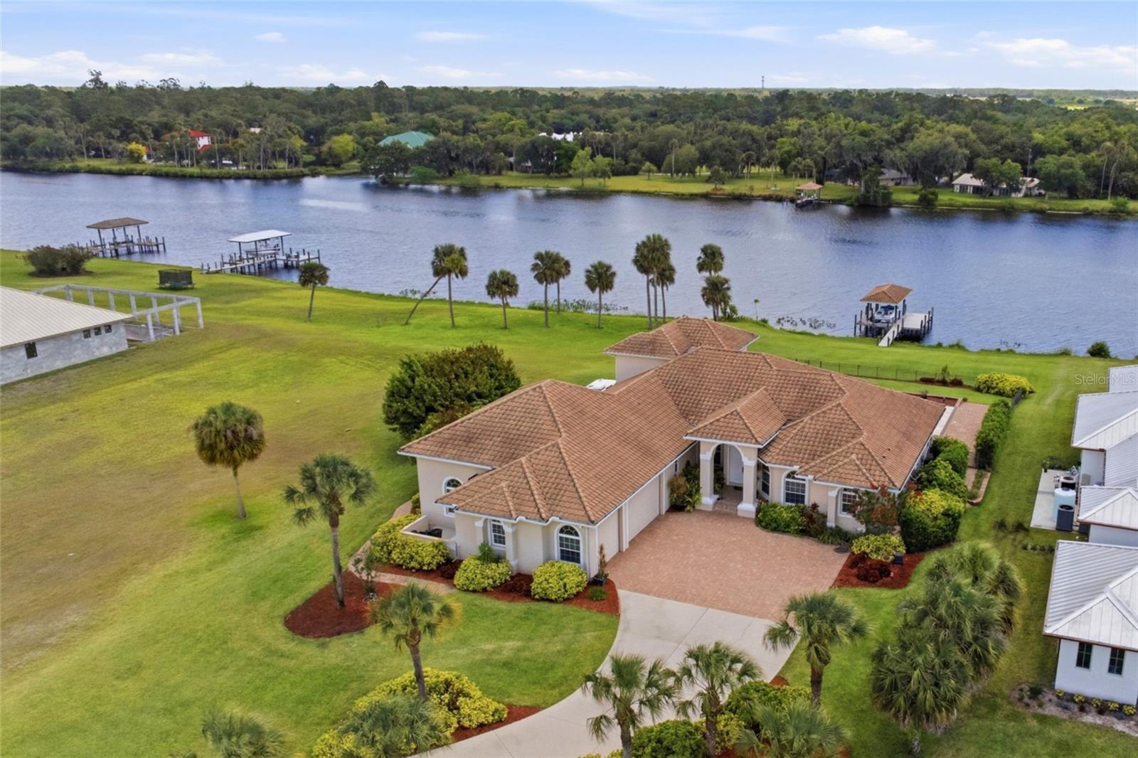 2504 CALOOSA SHORES DRIVE