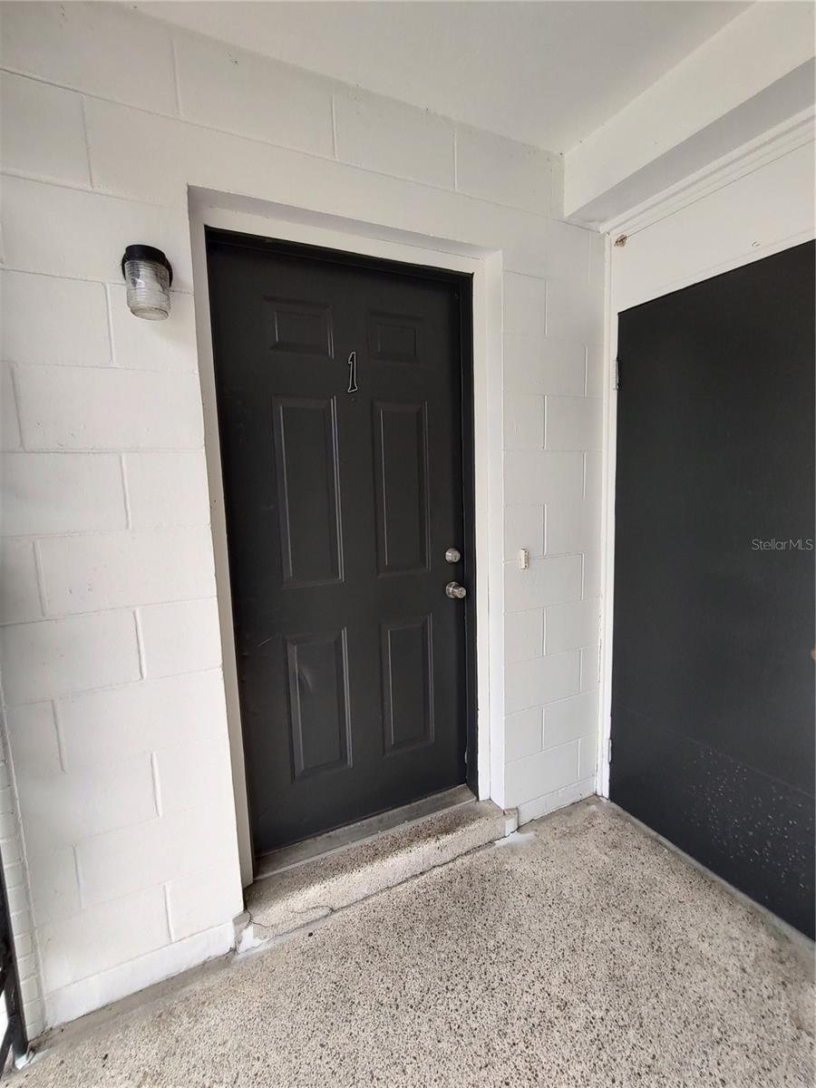 BOND LUMBER CO BLK 8 HOWRYS ADD DELAND - Residential Lease