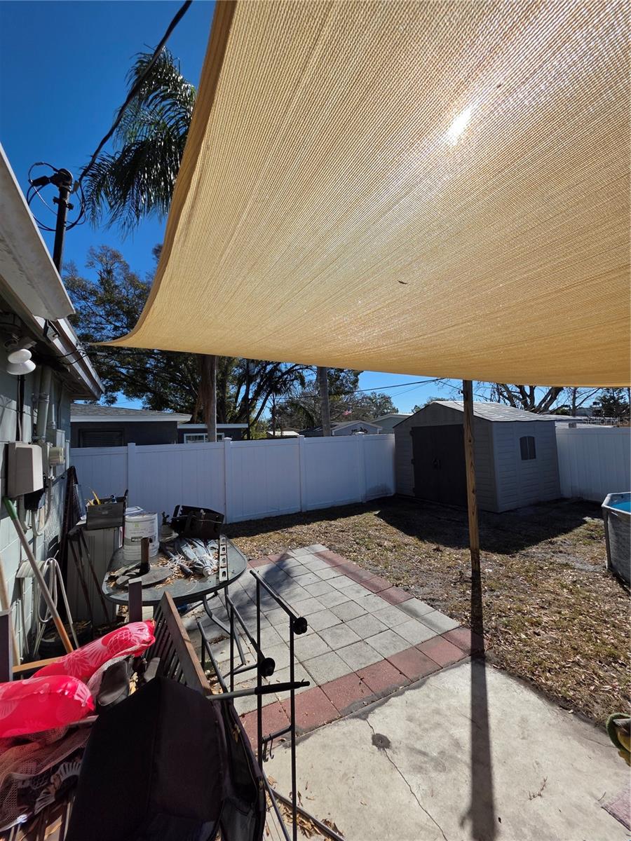 LAKESIDE GARDENS - Residential