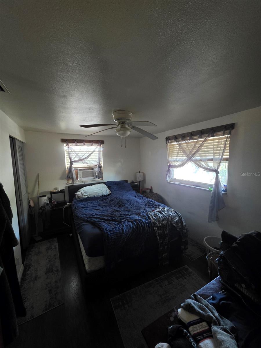 LAKESIDE GARDENS - Residential