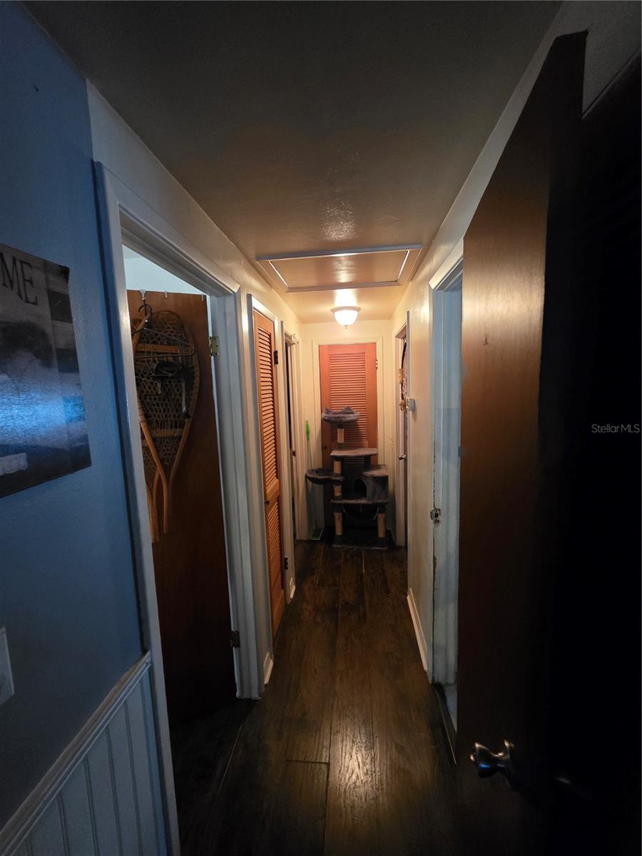 LAKESIDE GARDENS - Residential