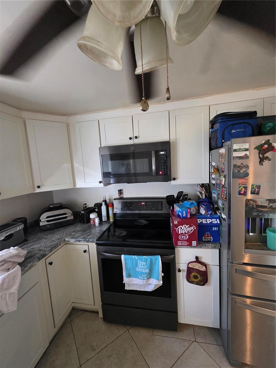 LAKESIDE GARDENS - Residential