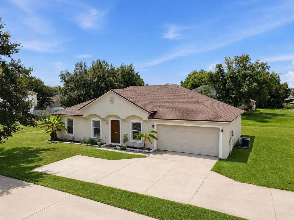Photo of 1346 Dunbarton Court, Kissimmee, FL 34758 (MLS # O6434360)