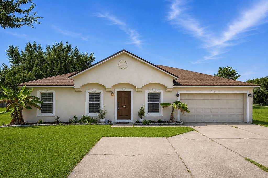 Photo of 1346 Dunbarton Court, Kissimmee, FL 34758 (MLS # O6434360)