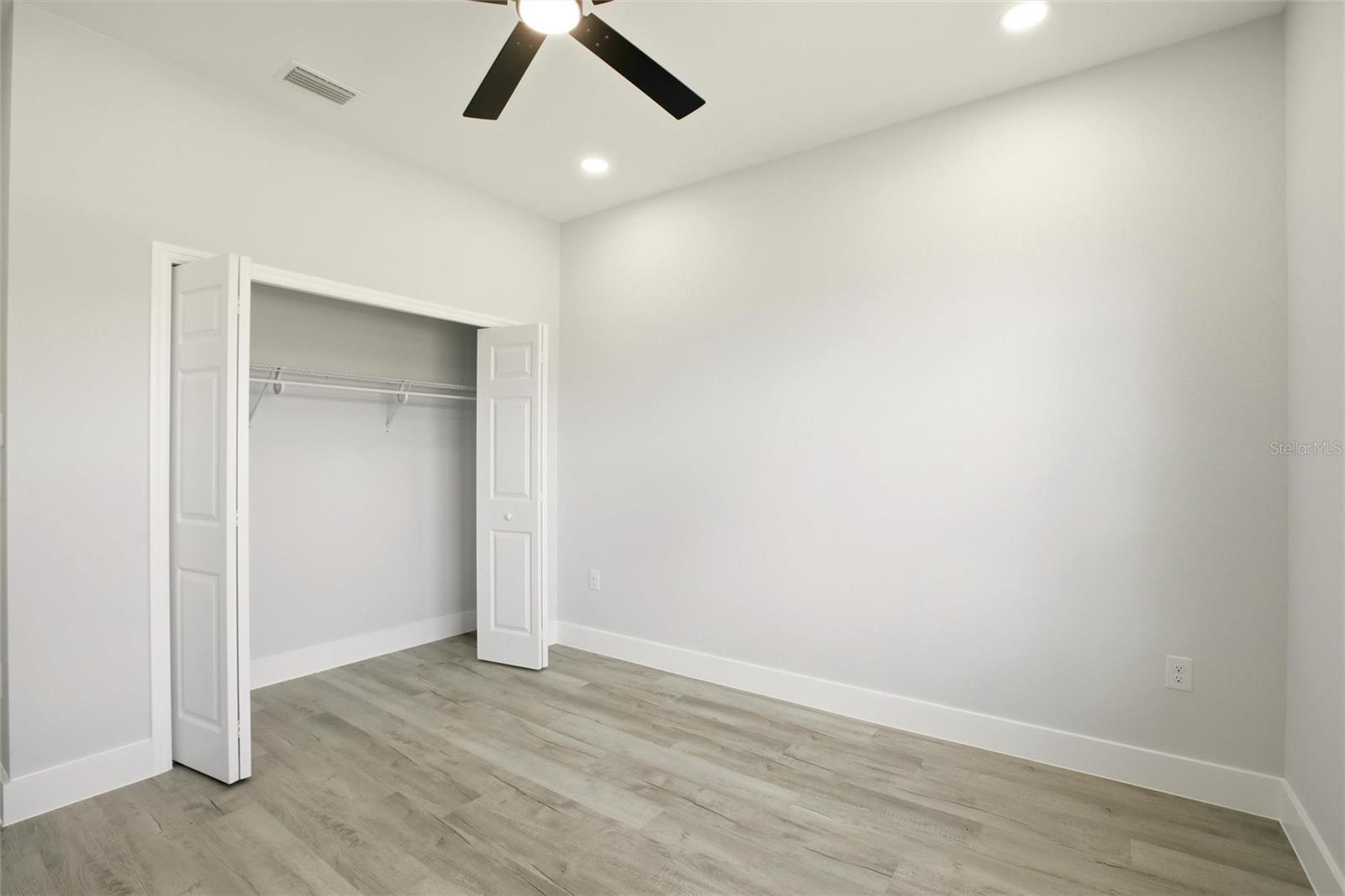 LEISURE LAKES SEC 03 - Residential