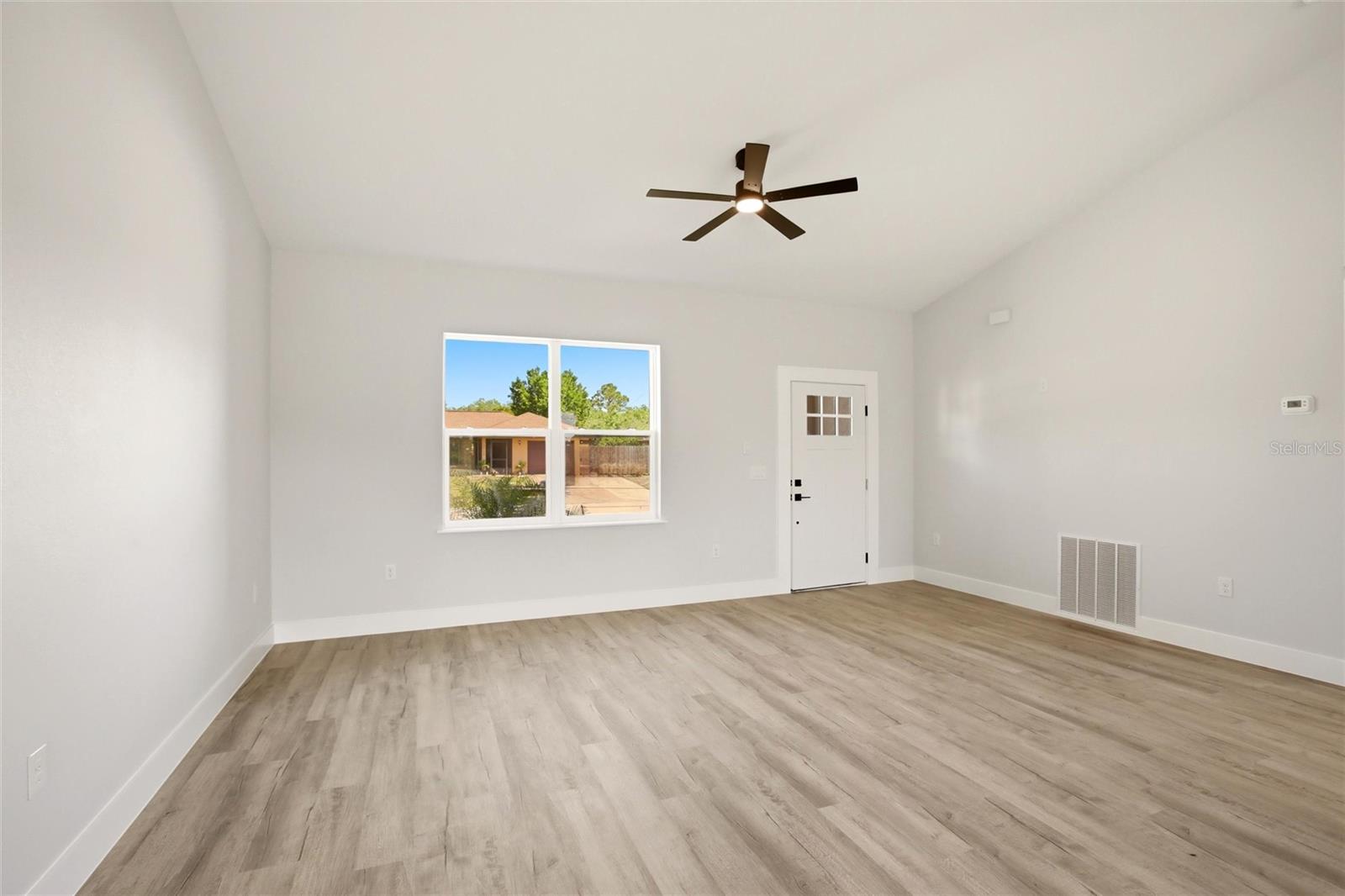 LEISURE LAKES SEC 03 - Residential