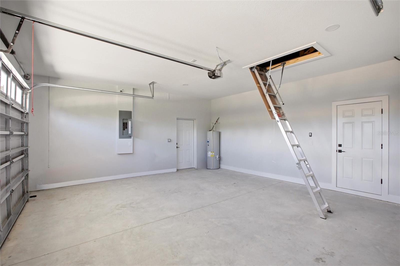 LEISURE LAKES SEC 03 - Residential
